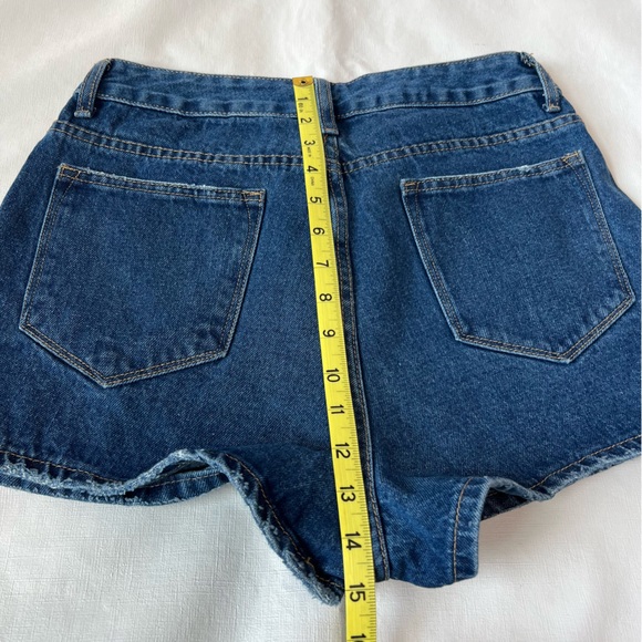 Shein High Waisted Denim Jean Shorts Size 6 - Picture 3 of 7